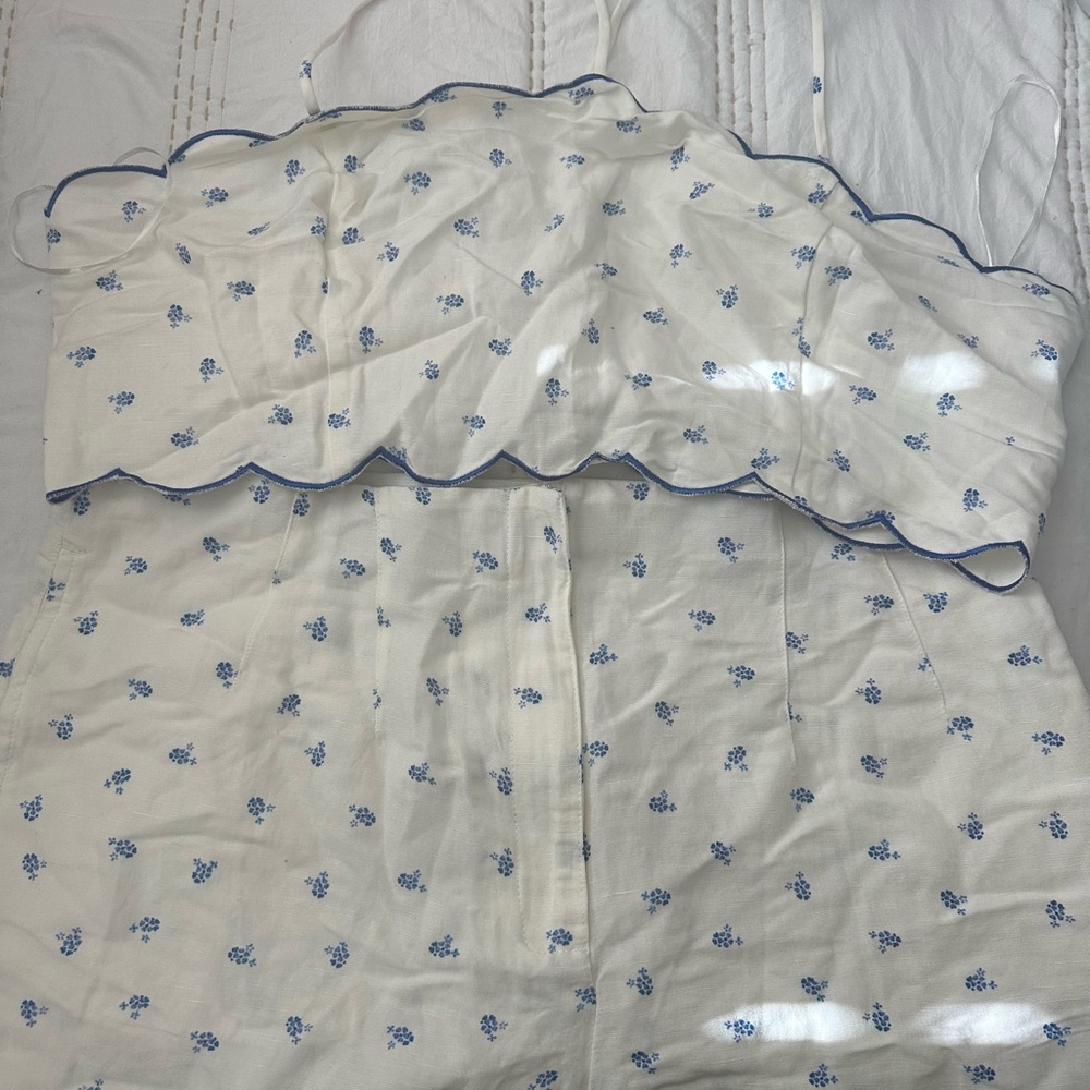 H&M White and Blue Floral Crop Top and shorts set